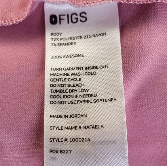 Figs Rafaela Oversized Sleeveless Scrub Top in Chalk Pink size Large - Picture 6 of 7